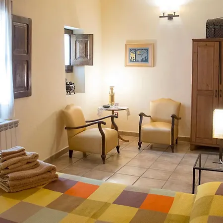 Hotel La De *